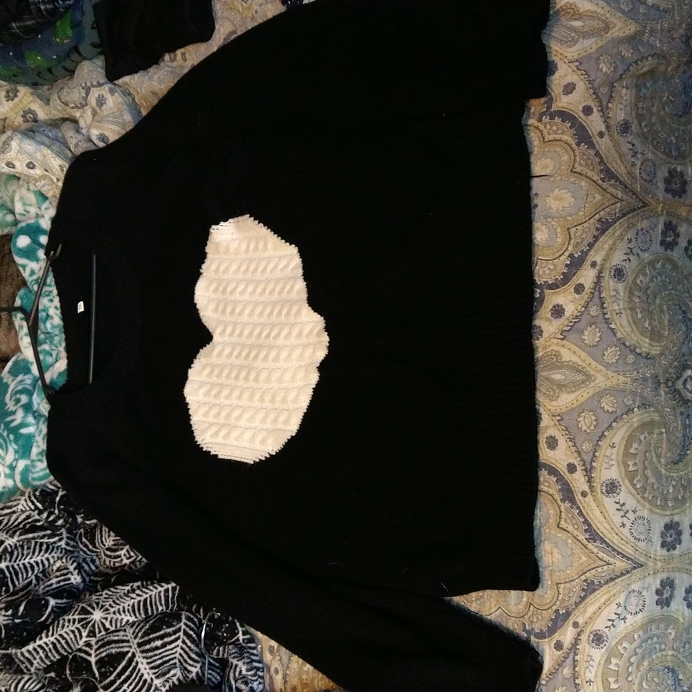 Black Stitched Heart Pullover Sweater